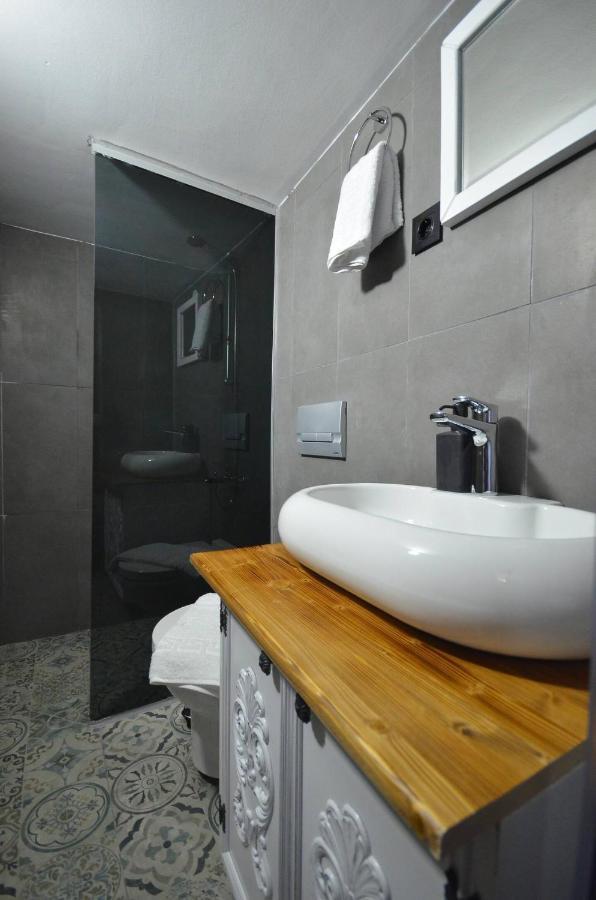 Downtown Two-Bedrom Apartment Тбілісі Екстер'єр фото
