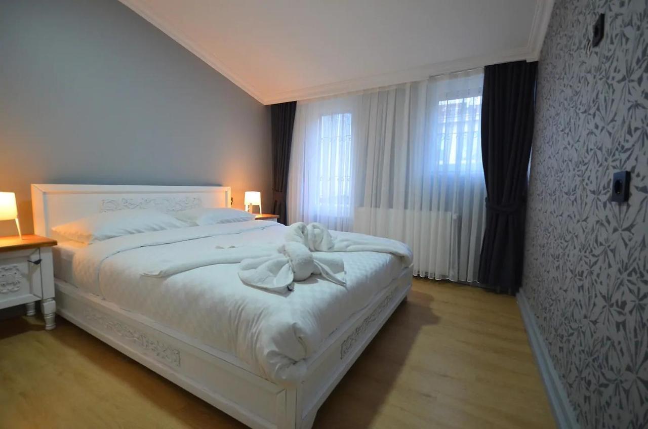 Downtown Two-Bedrom Apartment Тбілісі Екстер'єр фото