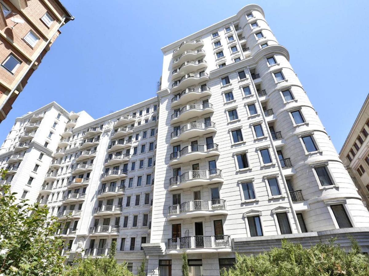 Downtown Two-Bedrom Apartment Тбілісі Екстер'єр фото